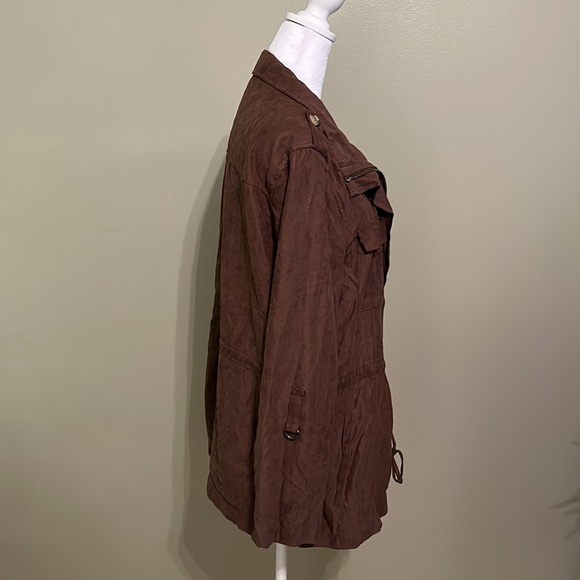 Utility Jacket - Picture 3 of 5